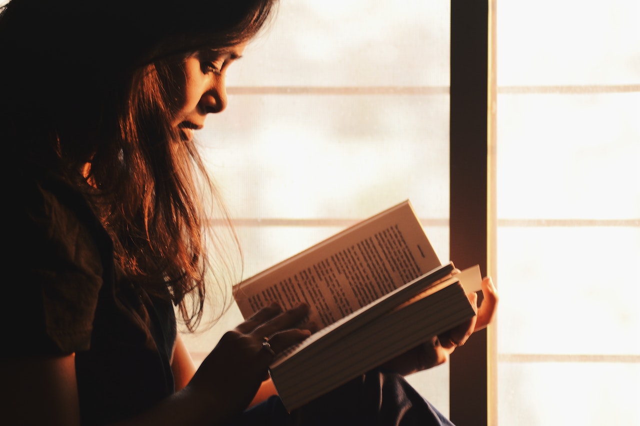 4 Reasons You Should Reading More Often